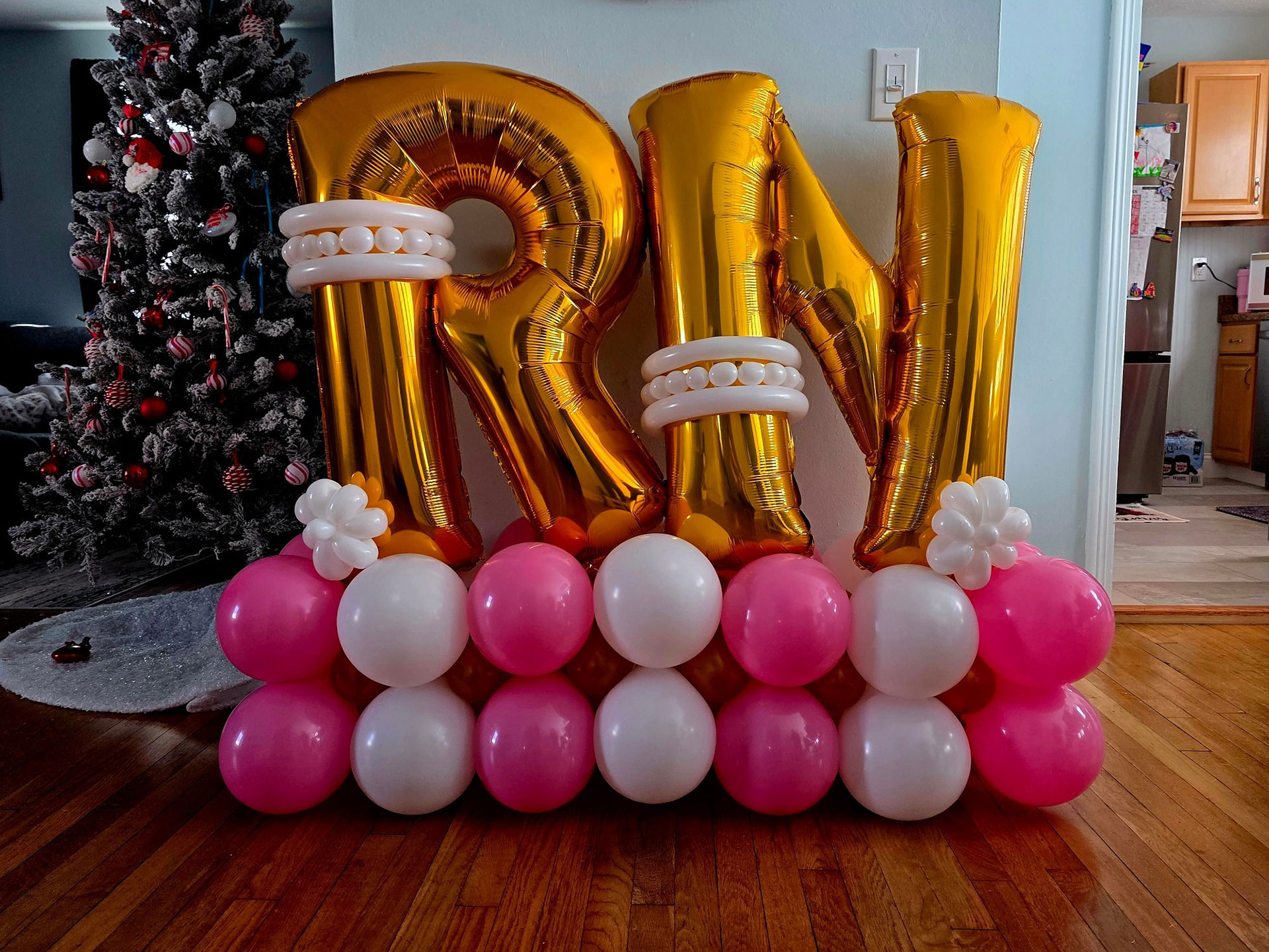 Charleston Charm Balloons and Decor