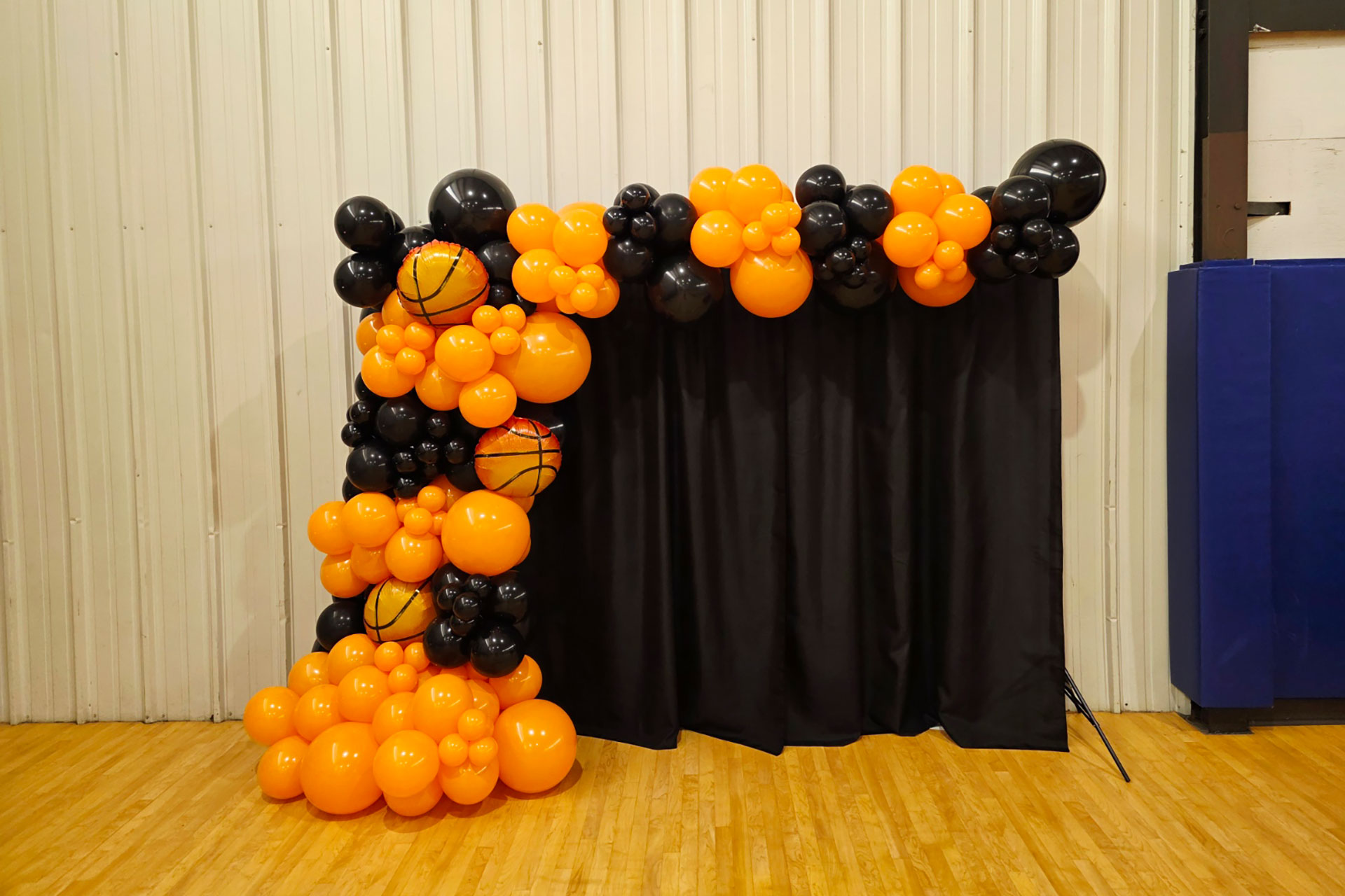 Charleston Charm Balloons and Decor